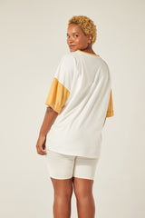 T-Veste Frase Off e Amarelo Mostarda