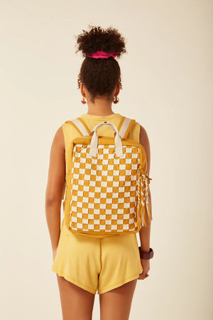 Mochila Note Daterra Mostarda – mochila para notebook mostarda | Rani Fit